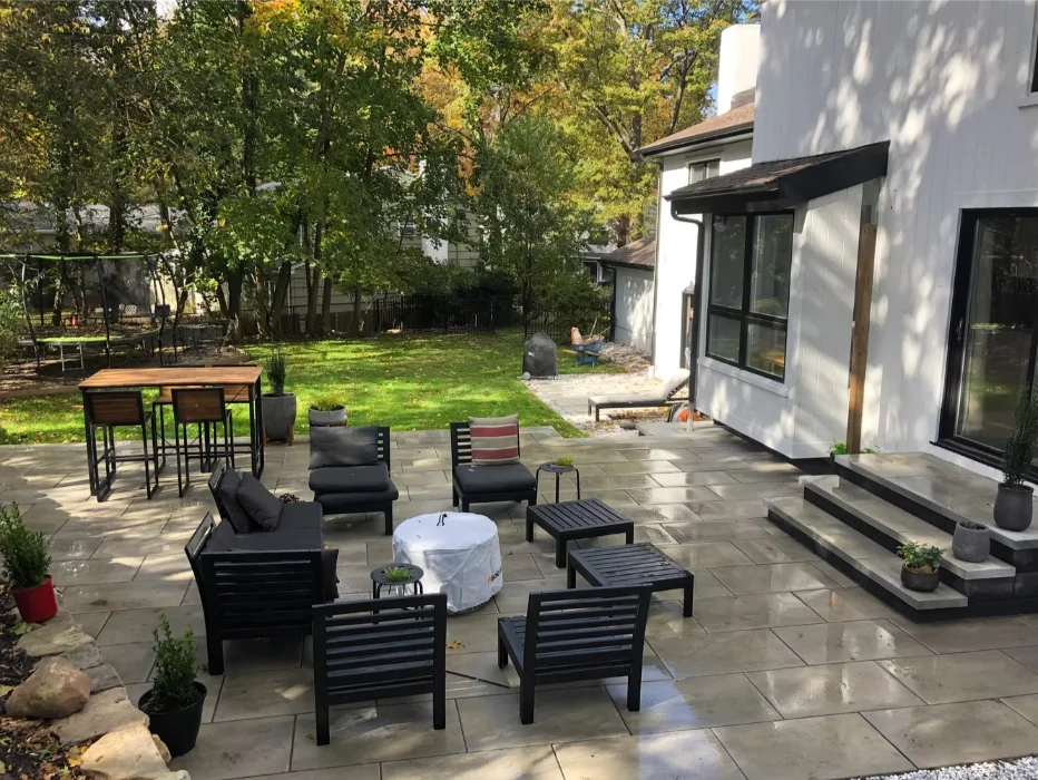 Large format porcelain patio with outdoor kitchen